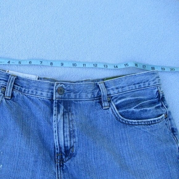 Gap Cut Off Light Wash Blue Jean Shorts Size 38 Men's / 30 Women's. SO CUTE!! - Picture 7 of 14